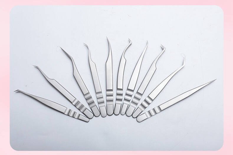 tweezer Customizable logo